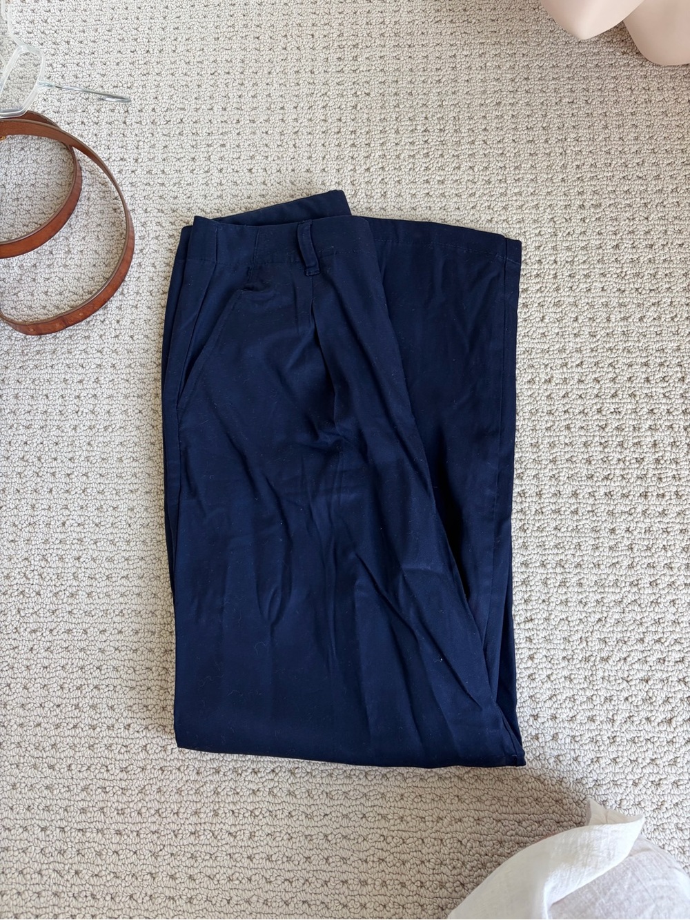 Gap Wide Leg High-Rise Trousers in Navy - Picture 3 of 5